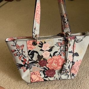 Guess purse with wallet